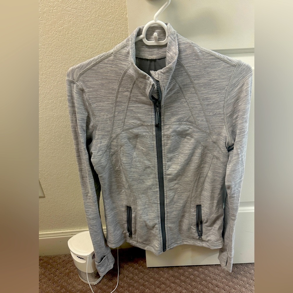 Light weight lululemon jacket